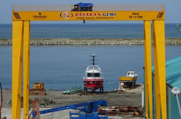 Vessel Crane Systems